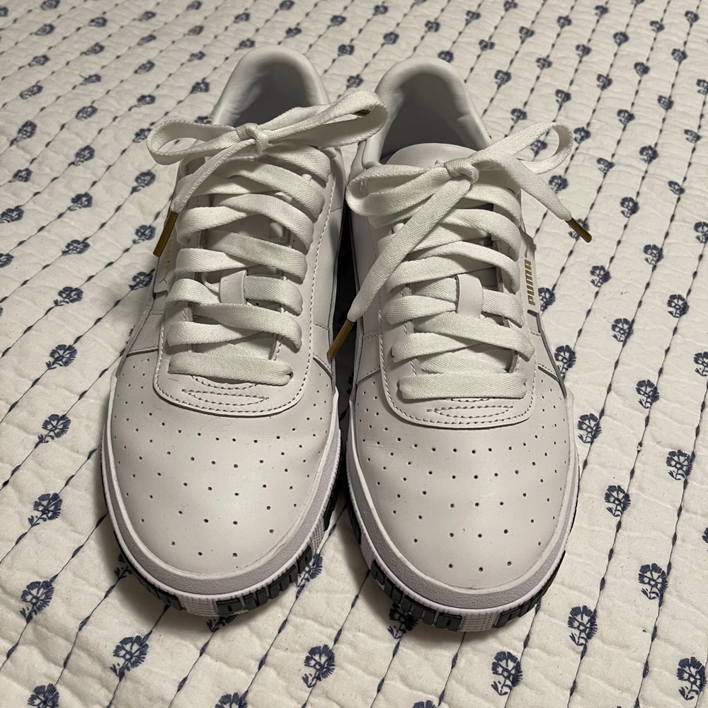 Puma Sneakers - Picture 2 of 6